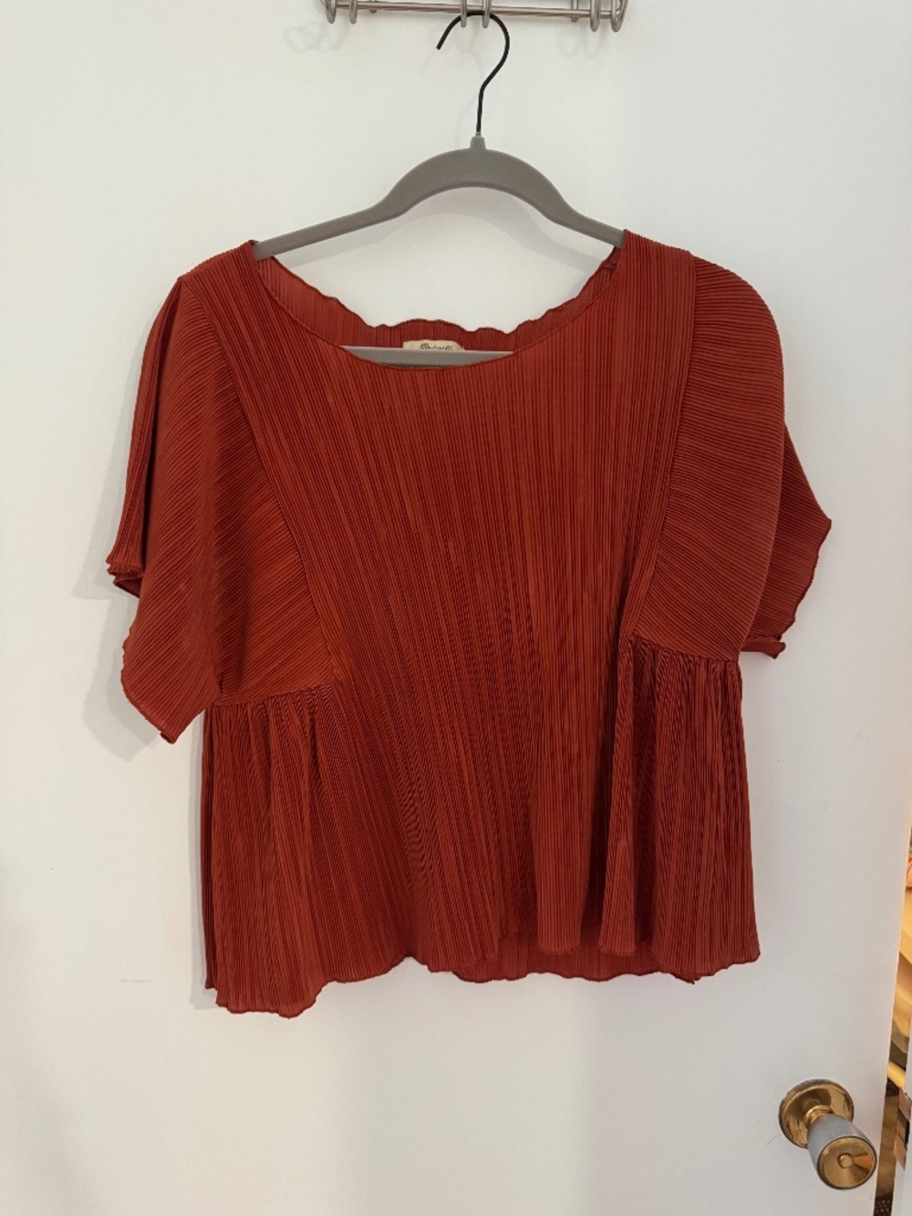 Madewell rust pleated accordian top
